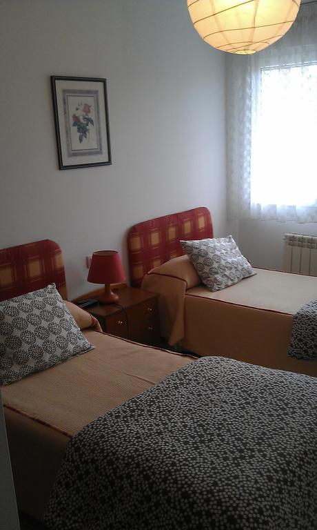 Pension Residencia Minones Baio  Стая снимка